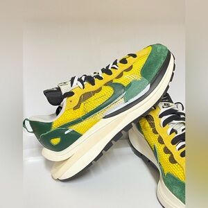 [CV1363-700] Mens Nike VAPORWAFFLE 'SACAI TOUR YELLOW STADIUM GREEN' SZ 10.5 US